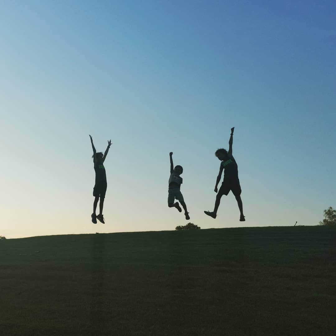 マヌ・ジノビリのインスタグラム：「These three! ♥️♥️♥️」