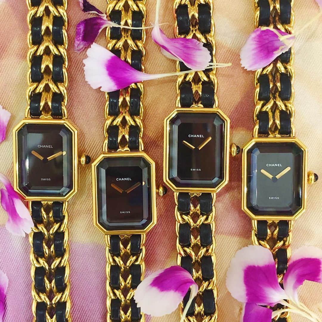 vintage Qooさんのインスタグラム写真 - (vintage QooInstagram)「Vintage CHANEL Premiere watch S.M.L.XL size are now available at @vintageqoo Omotesando store🌸 . If you interested in international shopping, please check our online store qoo-online.com💻✨ . #qootokyo #新qoo」7月12日 12時53分 - vintageqoo