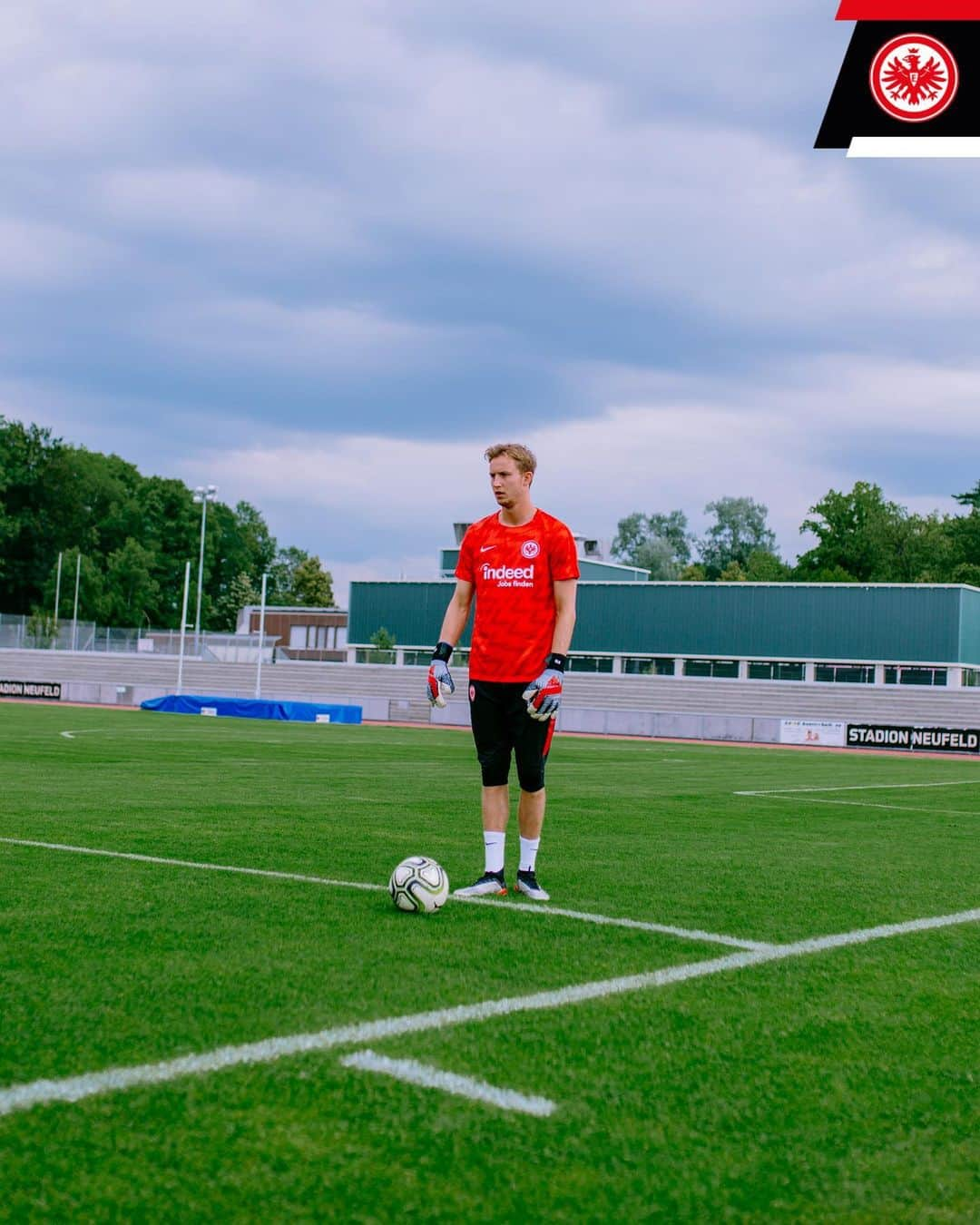 アイントラハト・フランクフルトさんのインスタグラム写真 - (アイントラハト・フランクフルトInstagram)「🏋️‍♂️🏃‍♂️⚽️ • • #training #GudeSchweiz #trainingslager #uhrencup #sge #eintracht #frankfurt #eintrachtfrankfurt」7月12日 18時57分 - eintrachtfrankfurt