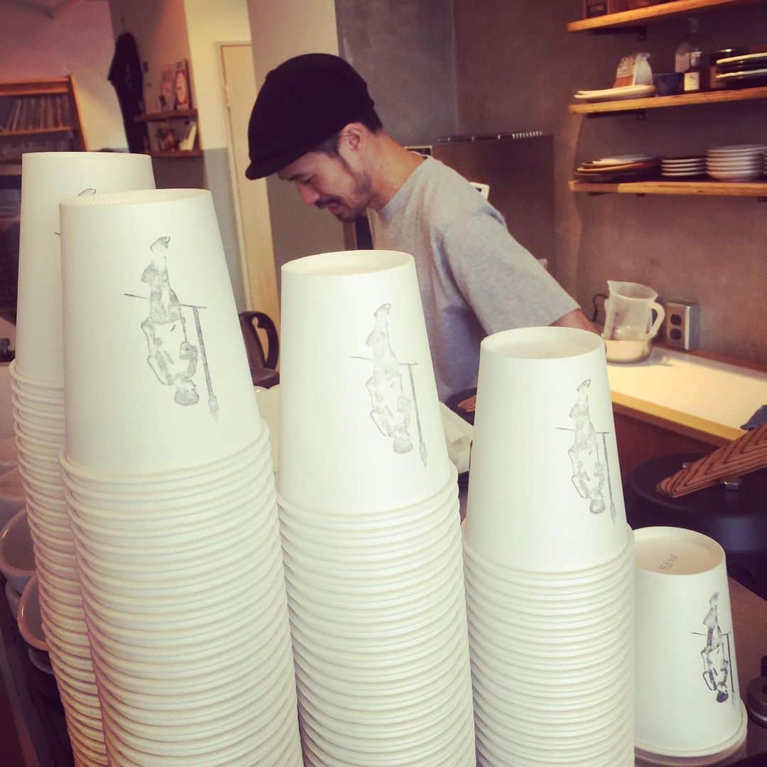 橋本塁さんのインスタグラム写真 - (橋本塁Instagram)「今日の朝ランニング後には恒例となってる最高なコーヒーストアのdAb  coffee storeで朝コーヒー&バナナケーク！また秋のSTINGRAYの時に通いまくろう♪ #stingray #サウシュー #dabcoffeestore # coffee #コーヒー #cafe #新潟 #niigata #バナナケーク」7月12日 14時46分 - ruihashimoto