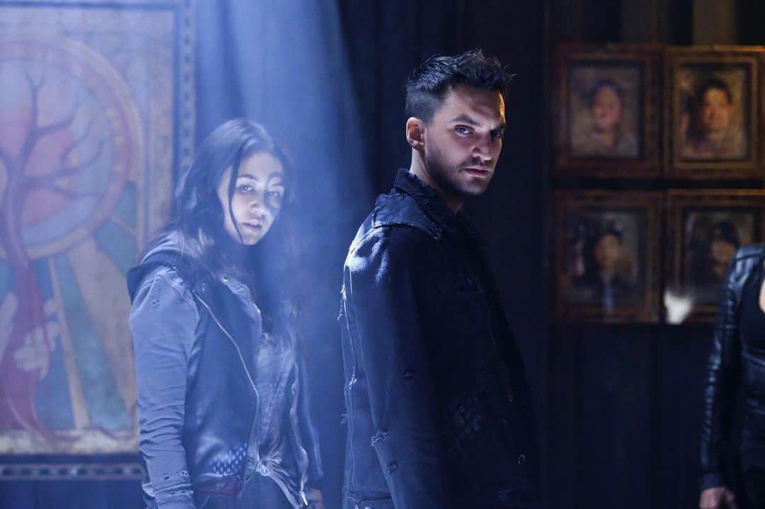 リチャード・ハーモンのインスタグラム：「Next week on... #The100」