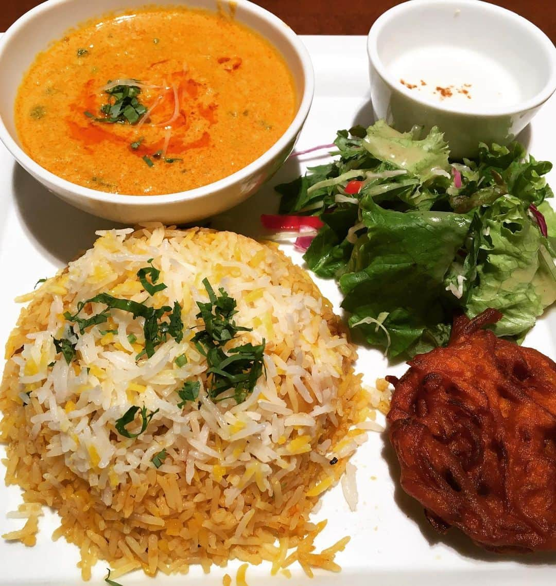 金子三勇士さんのインスタグラム写真 - (金子三勇士Instagram)「Indian curry lunch at @sitaara_diner_shinagawa #indiancurry #lunch #sitaaradiner #tokyo #shinagawastation #curry #インドカレー #インドカリー #カレー #カレー評論家 #週に数回はカレーを食べよう #ピアニスト #金子三勇士 #シターラダイナー」7月12日 15時17分 - miyujikaneko_official