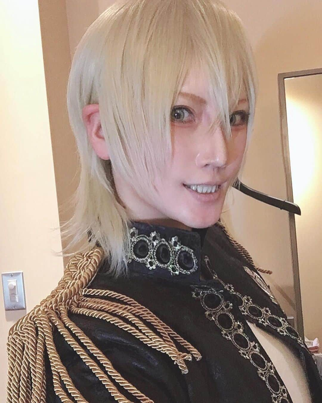 麗華さんのインスタグラム写真 - (麗華Instagram)「This is a new wig. How do I look? (*⁰▿⁰*)」7月12日 15時26分 - reika_japan_