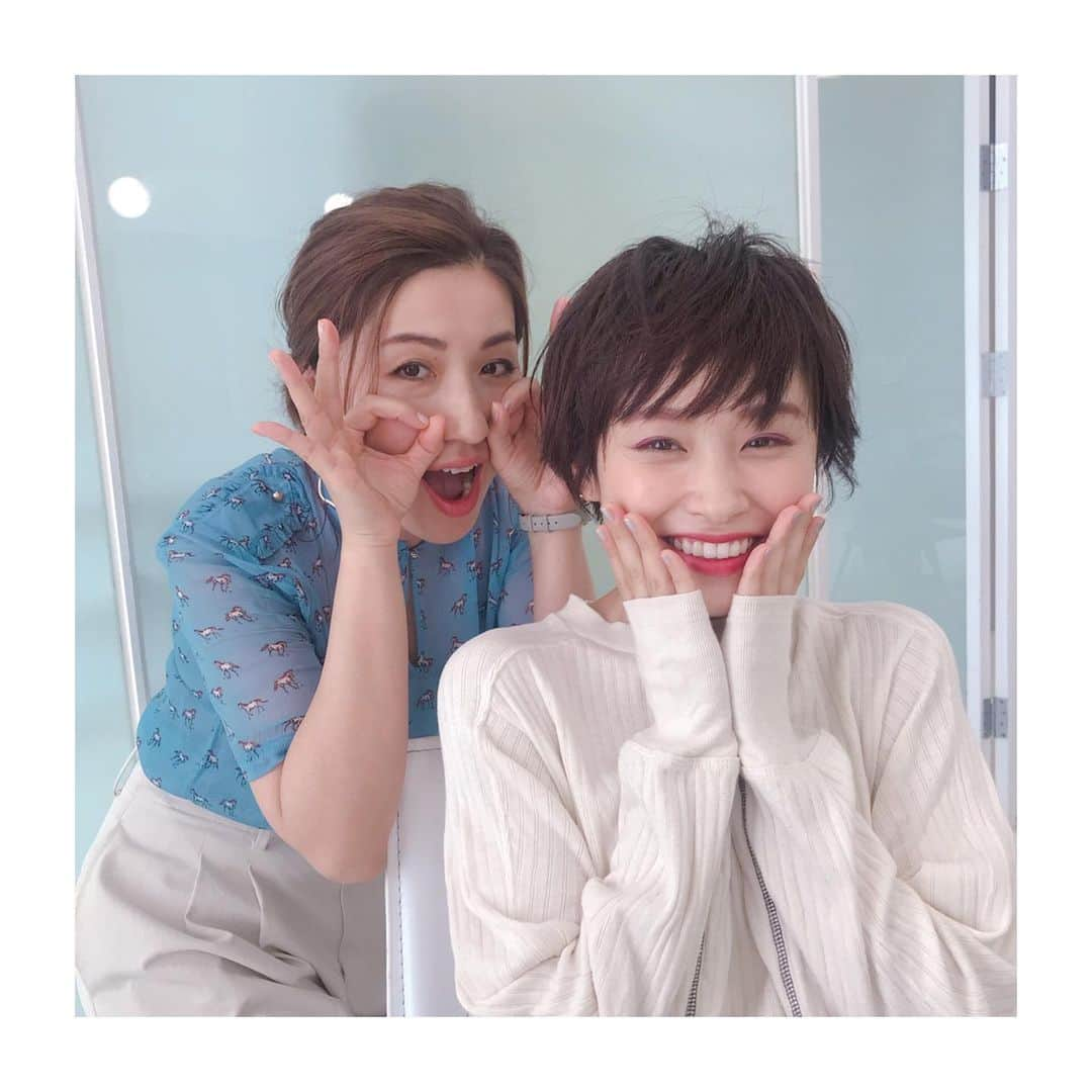 高橋愛さんのインスタグラム写真 - (高橋愛Instagram)「久しぶりに @kaorimake さんに お会いできました〜❤️ ㅤㅤㅤㅤㅤㅤㅤㅤㅤㅤㅤㅤㅤ たくさんパワーいただきました！！！ 素敵にメイクしてもらって 幸せだな〜🥰 またお会い出来るよう 頑張ります！ ㅤㅤㅤㅤㅤㅤㅤㅤㅤㅤㅤㅤㅤ #steady #kaorimake #感謝！」7月12日 15時23分 - i_am_takahashi