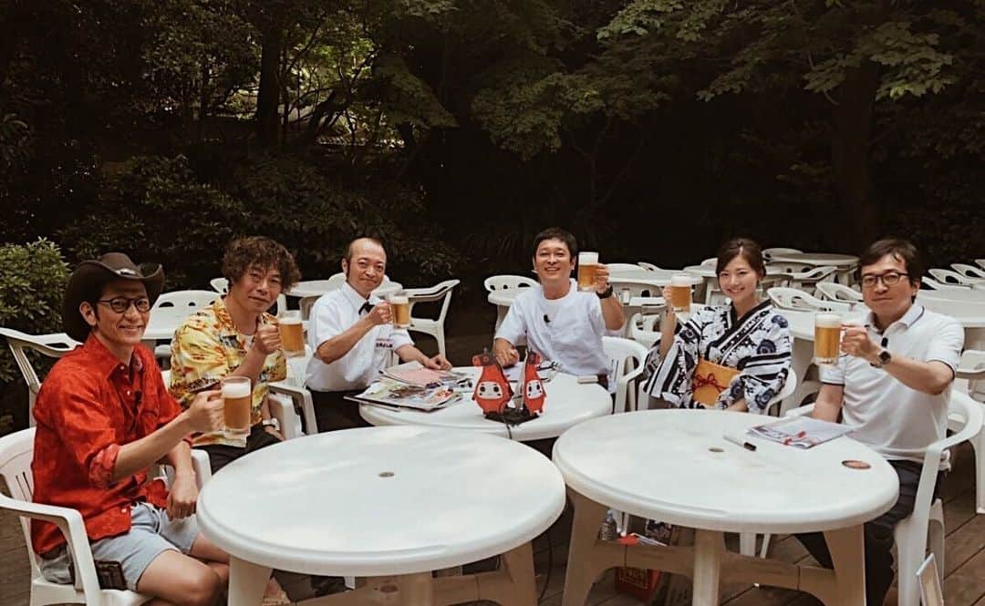 のインスタグラム：「早く外でビールを飲みたいものです🥺🍺 おすすめビアガーデンあります？ #ビアガーデン #馬キュン  #🍺」