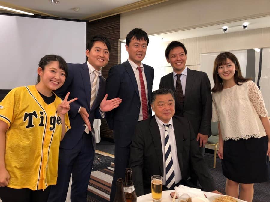 中村秀香のインスタグラム：「#川藤幸三 さん、古希お祝いの会。 .  司会は #平松翔馬 アナと #諸國沙代子 アナでした😊」