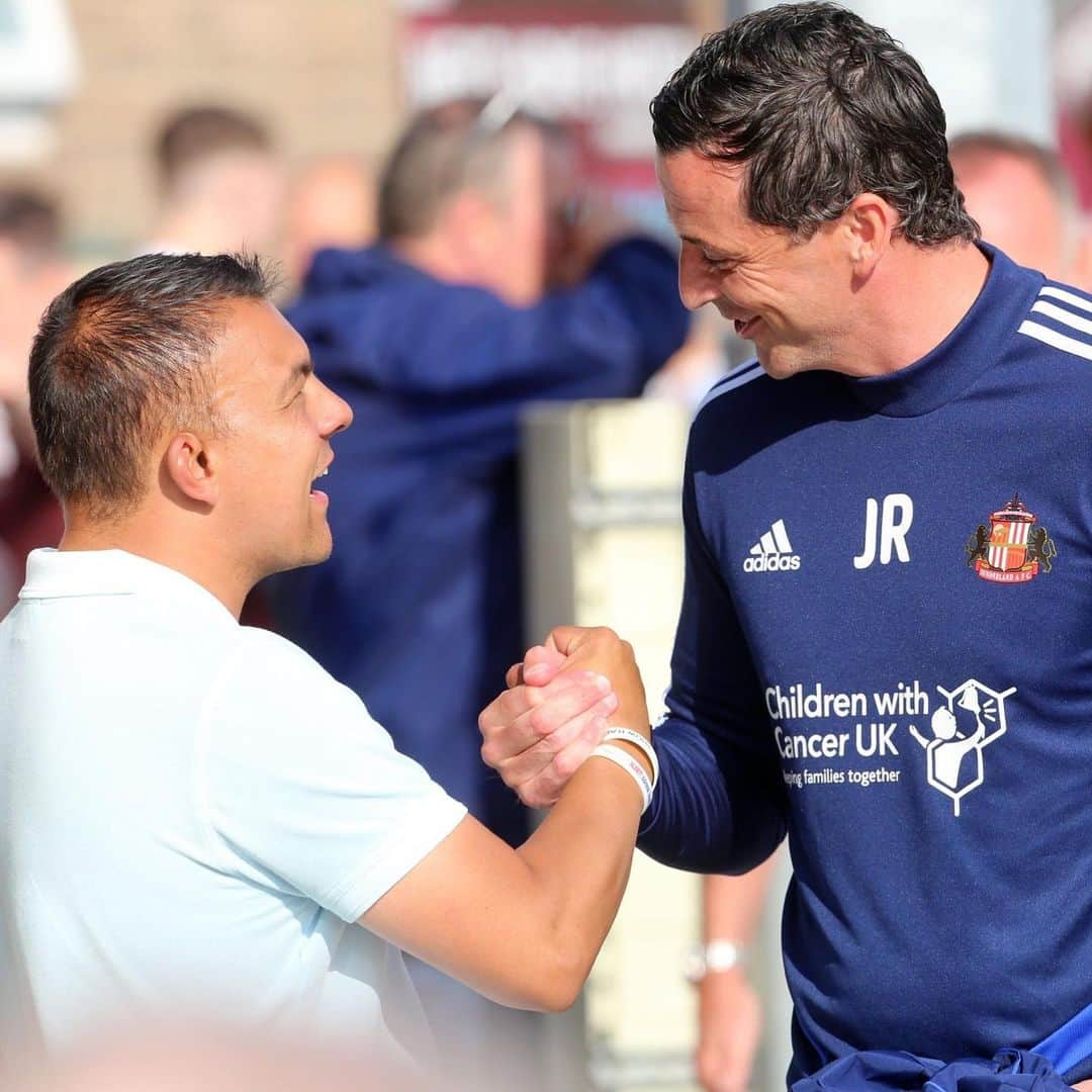 サンダーランドAFCさんのインスタグラム写真 - (サンダーランドAFCInstagram)「Yes, Gaffer! 😁🤝 #SAFC」7月12日 16時55分 - sunderlandafcofficial