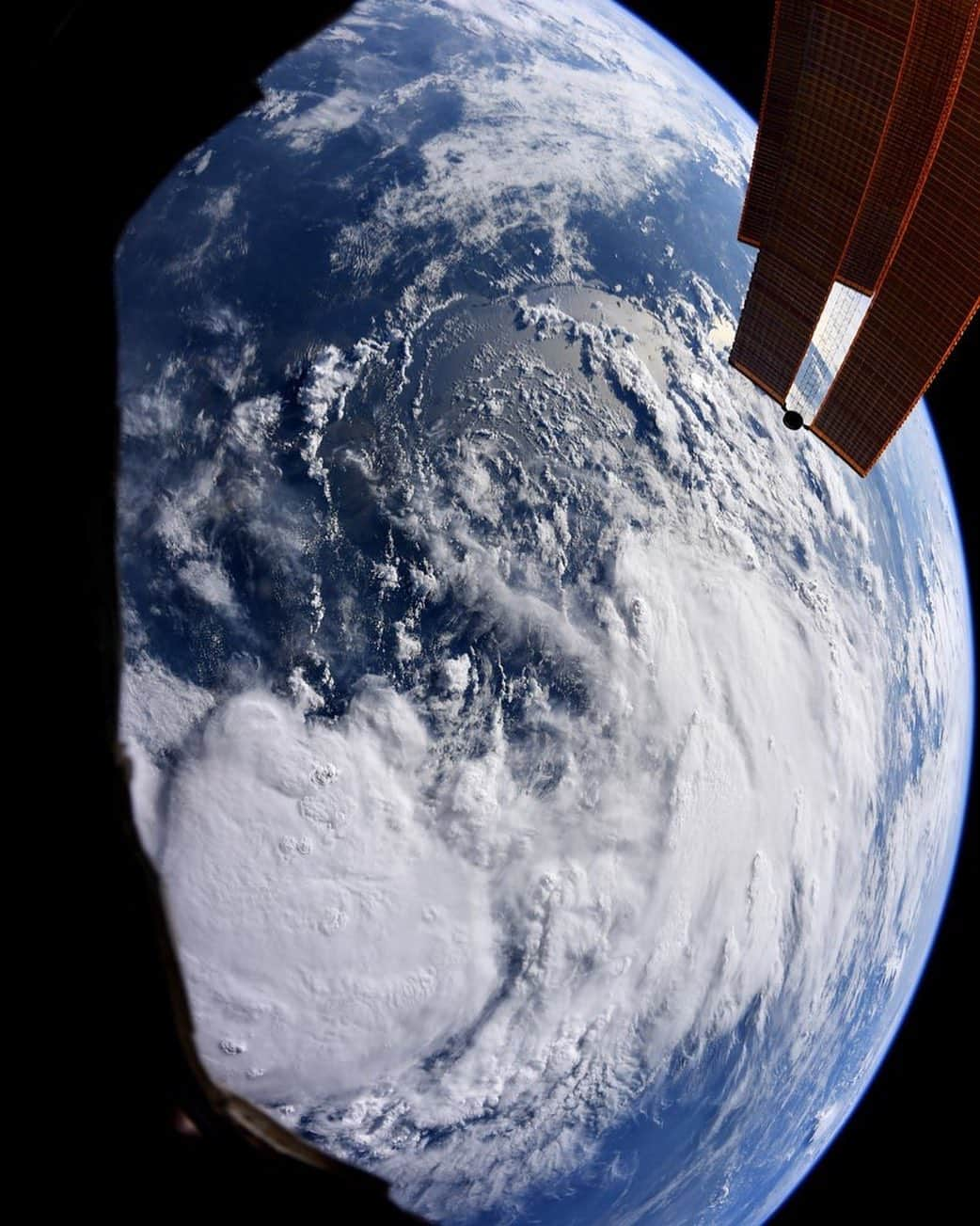 CNNさんのインスタグラム写真 - (CNNInstagram)「This is what Tropical Storm Barry looks like from space. 🌍 ⛈ The dangerous weather system has been spinning away in the Gulf of Mexico and is set to to be the first tropical system to hit the United States this year. There is a significant chance that Barry could be a hurricane, with sustained winds of 74 miles per hour, when it makes landfall. But it's not the wind that makes this storm so treacherous. It's the colossal rainfall and massive storm surge. "This is a life-threatening situation," the National Hurricane Center said. States of emergency have been declared in multiple Louisiana parishes and at least two have declared mandatory evacuations in low-lying areas or those outside major levees. (📸: Christina H Koch/NASA)」7月12日 17時12分 - cnn