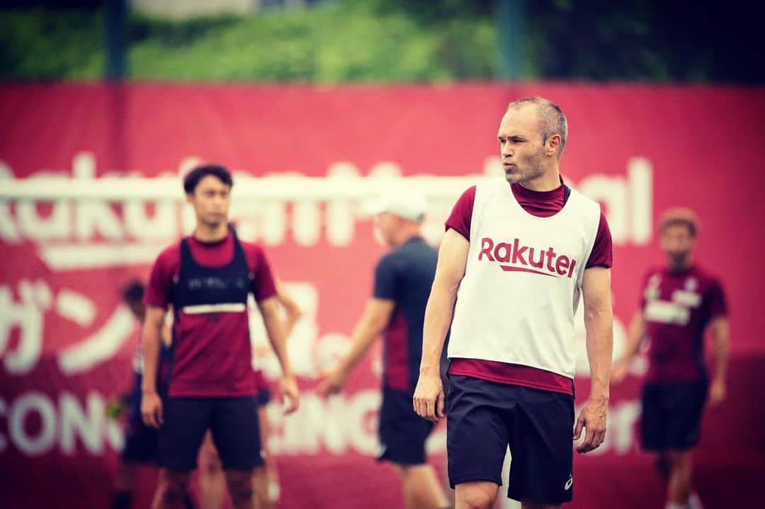 アンドレス・イニエスタさんのインスタグラム写真 - (アンドレス・イニエスタInstagram)「⚽️👌🏻」7月12日 17時08分 - andresiniesta8