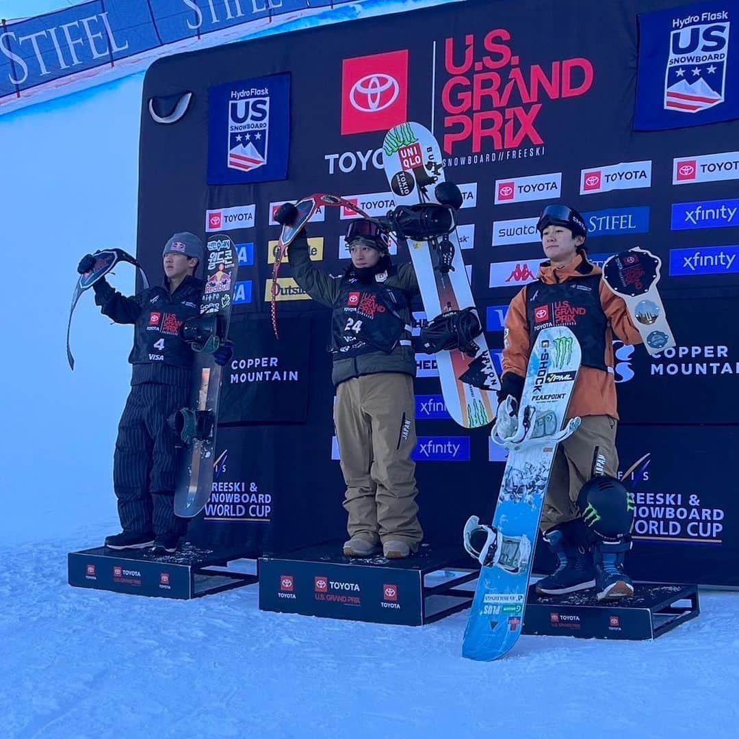 Burton Japanのインスタグラム：「コロラド州カッパーマウンテンで行われたFIS World Cupハーフパイプにて平野歩夢が優勝、小野光希が2位に輝きました！難しいコンディションの中、しっかりと結果を残した2人、おめでとう！ 📸: @4kaishu  #Burton #Snowboarding」