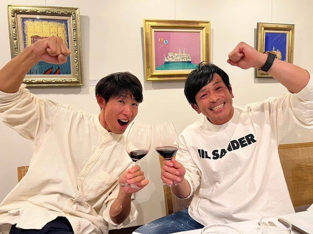 松田宣浩のインスタグラム：「本多コーチは自分の同期➕戦友です‼️久しぶりにいっぱい話せました‼️いっぱい若鷹の為にノック打ってあげてください‼️」