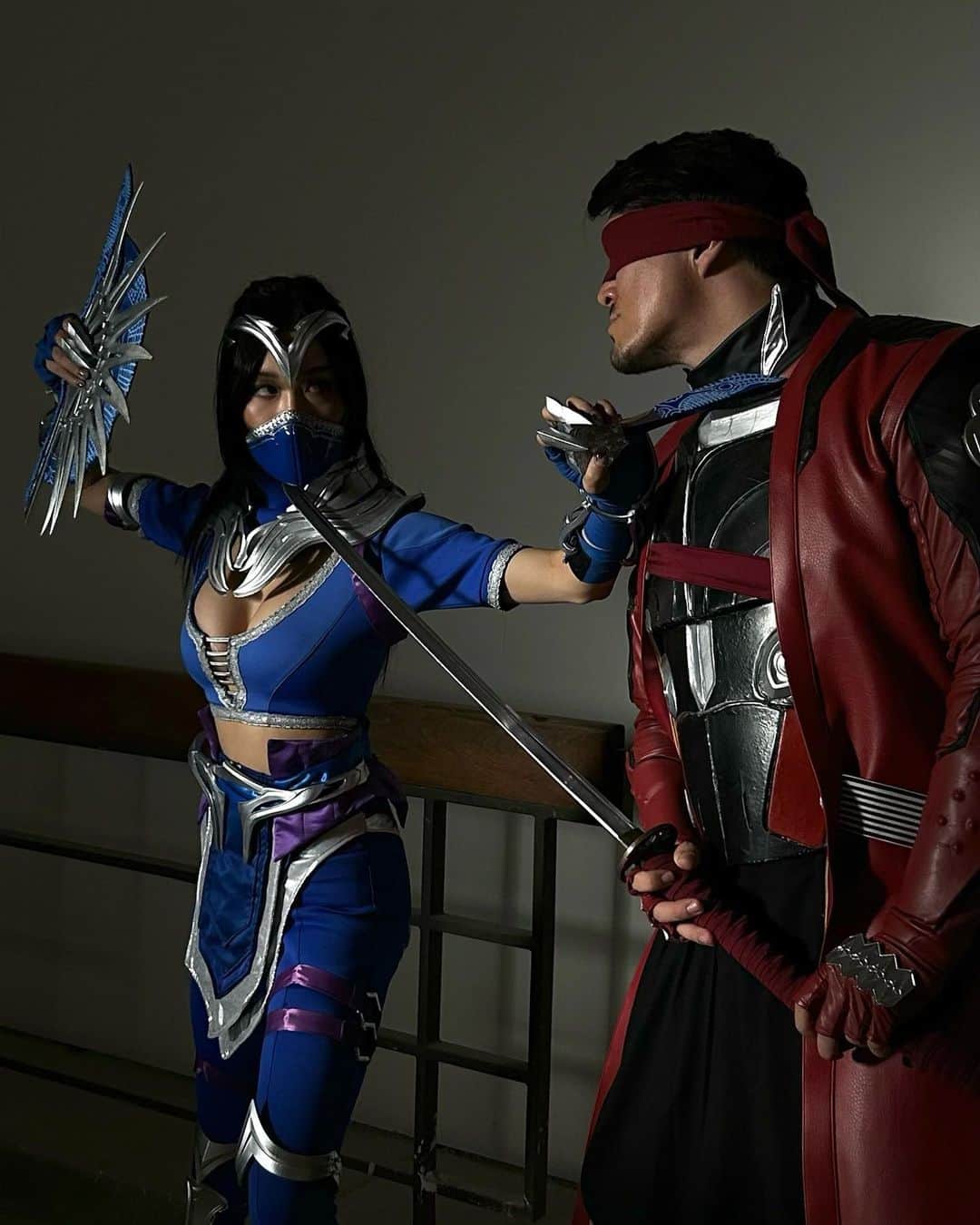 Emily Meiのインスタグラム：「Your favorite princess 🪭 Kenshi vs Kitana - Mortal Kombat Film coming soon… 👀 @noah_fleder #mortalkombat #kitana #mk1」