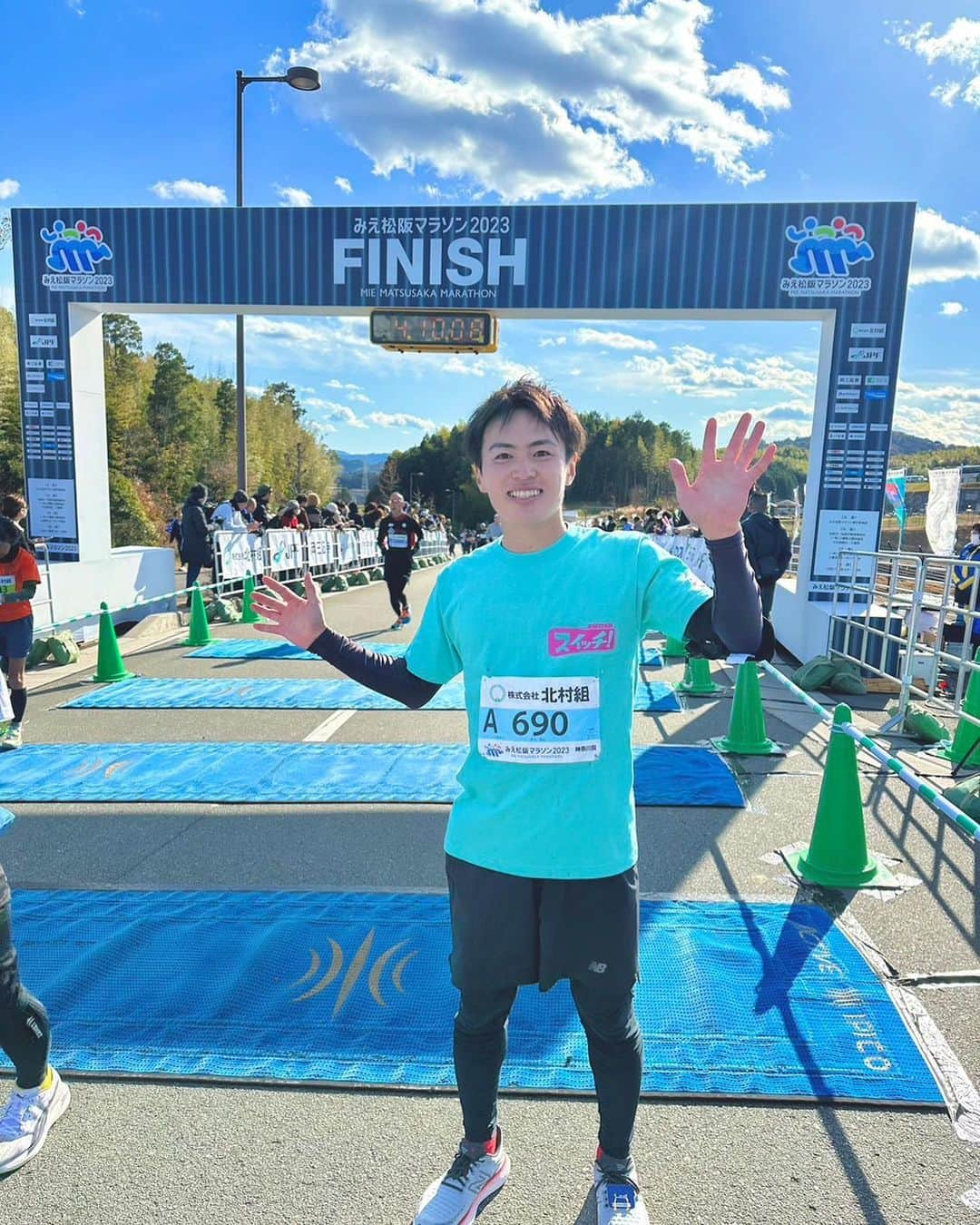 さんのインスタグラム写真 - (Instagram)「愛知発！師走の繁盛スポット✨  今日の特集は選りすぐりの天然マグロに🐟 クリスマスに欠かせないチキン🍗 全国屈指の縁切り寺に密着！  年内もあと2週間ですね〜  きのうはみえ松阪マラソンが行われました🏃 鈴木、人生初のフルマラソンに挑戦🔥 目標の4時間以内には1分半及びませんでしたが、 走りきれた充実感でいっぱいです⭐️  「スイッチ見てるよ！」 「頑張れー！」 という沿道の皆さんの声援に元気をもらいました📣 本当にありがとうございました😭  #東海テレビスイッチ #いっしょにアップデート #関根勤 さん #兵動大樹 さん #吉田ジョージ #速水里彩 #鈴木翔太」12月18日 13時42分 - thk_switch