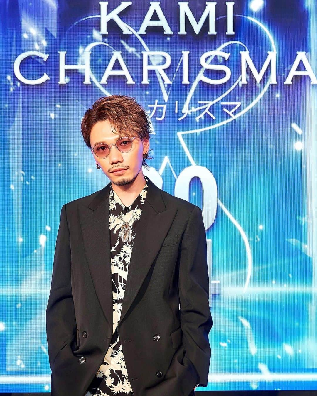 高木琢也さんのインスタグラム写真 - (高木琢也Instagram)「KAMI Charisma 2024⭐️⭐️⭐️ OCEANからは13名㊗️ 日頃の積み重ね。コツコツやってると結果が出るね。 すごく嬉しかった。 沢山メンションしてくれて本当にありがとう✌️ 自分のももちろん嬉しいけどスタッフが獲ってくれるのが本当に誇らしい🏆 来年はさらに増やそう❤️‍🔥 #KAMICharisma #美容師 #OCEANTOKYO #📸　@taiki_the_shooter」12月14日 18時03分 - takagi_ocean