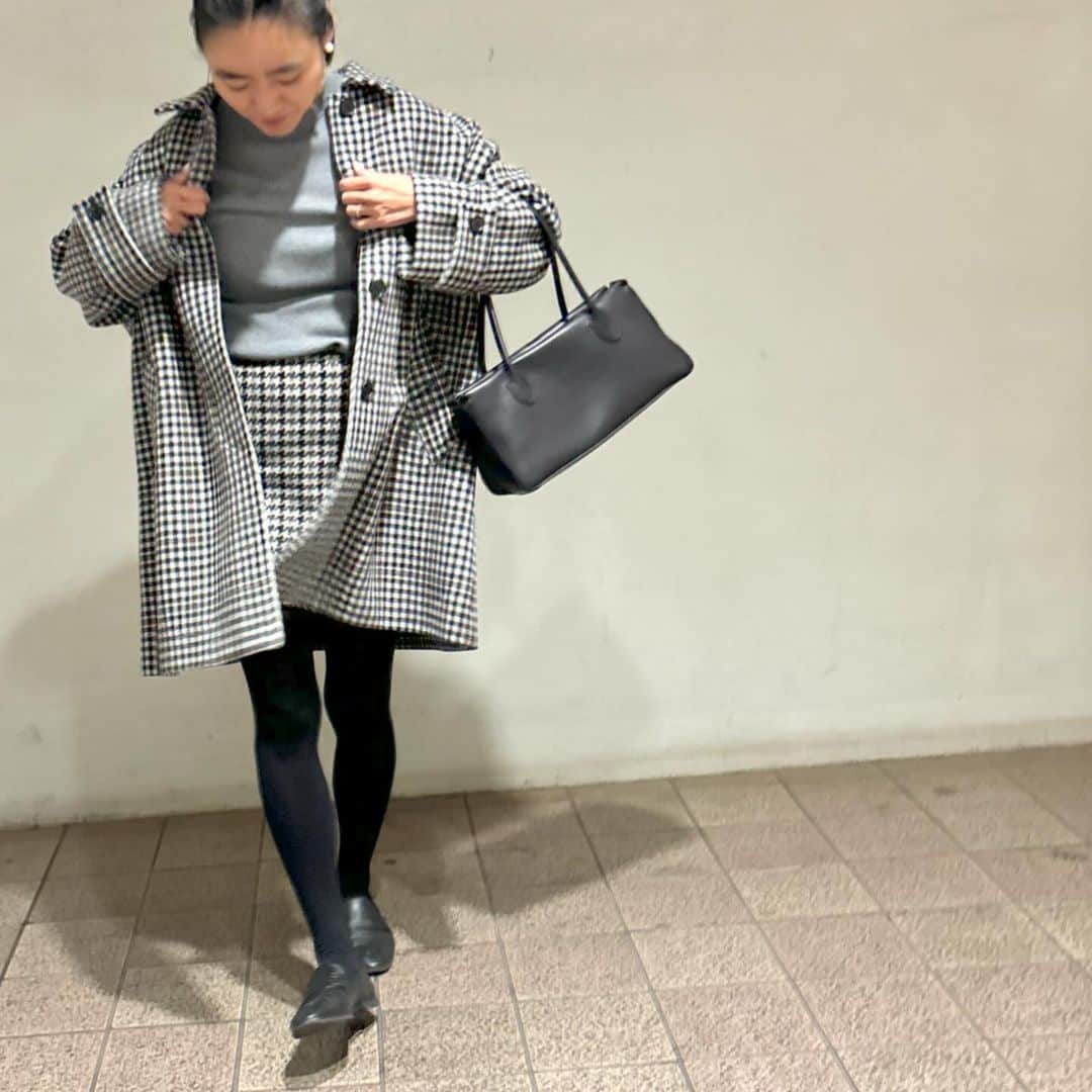 金子綾のインスタグラム：「today's... #ootd  #akcloset」