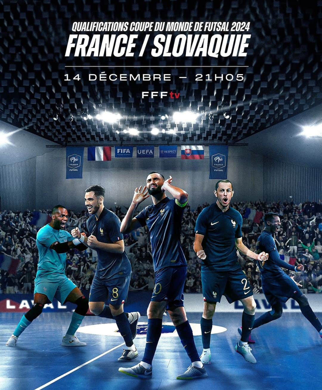 サッカー フランス代表チームのインスタグラム：「𝑼𝑵 𝑴𝑨𝑻𝑪𝑯 𝑷𝑶𝑼𝑹 𝑳’𝑯𝑰𝑺𝑻𝑶𝑰𝑹𝑬 ! 🇫🇷  Une victoire à domicile ce soir offrirait à nos Bleus une première qualification historique pour une 𝑪𝒐𝒖𝒑𝒆 𝒅𝒖 𝒎𝒐𝒏𝒅𝒆 𝒅𝒆 𝑭𝒖𝒕𝒔𝒂𝒍 🔥  Allez les gars, on est tous derrière vous 🙌」