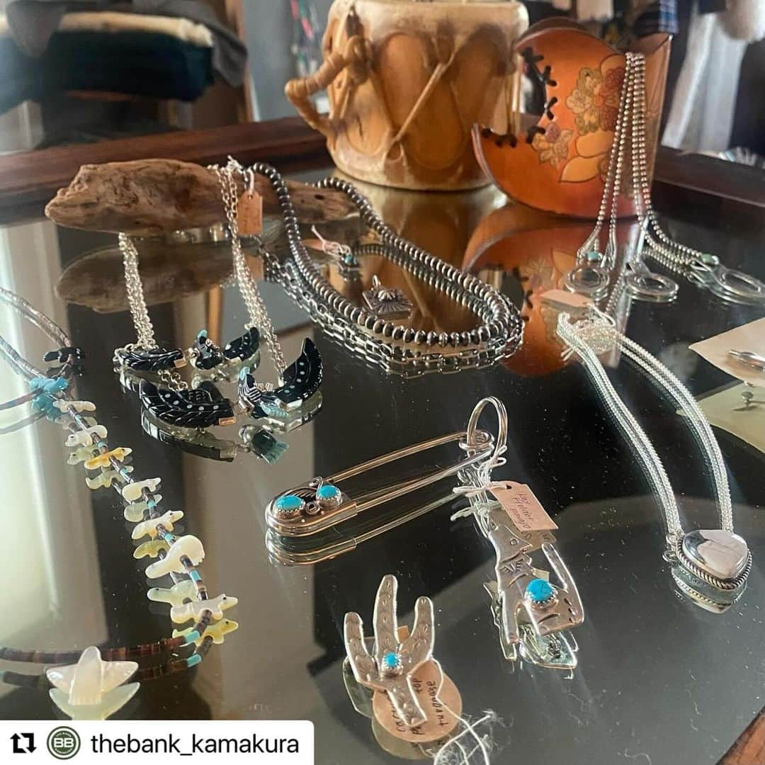 片山正通のインスタグラム：「#Repost @thebank_kamakura with @use.repost ・・・ ・ CHRISTMAS MARKET 2023 At THE BLANK (THE BANK2F)  12/14(Thu)-24(Sun) 15:00-23:00 CLOSE ON MON&TUE.   【 出店者紹介 】 ④Morning Star Tradding インディアンジュエリー https://instagram.com/morningstartrading?igshid=YmMyMTA2M2Y=  ⑤ Shizuku Jewelry 一点ものの天然石のリングやジュエリー https://instagram.com/shizuku.jewelry?igshid=NGVhN2U2NjQ0Yg==  ⑥ignuts アクセサリー、雑貨 https://instagram.com/ignuts.accessory?igshid=YmMyMTA2M2Y=」