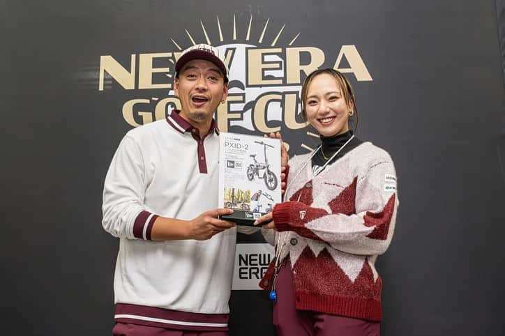 KUBO-Cさんのインスタグラム写真 - (KUBO-CInstagram)「先日の NEW ERA GOLF CUP2023で @naruhagram さん賞を 頂きました✨ まさかまさかの大ラスに当ててもらいました‼️ ありがとうございます✨ しかし楽しいゴルフでした‼️ また開催される時はお誘いください😁 @newerajapan  ありがとうございました✨ #newera  #neweragolf」12月14日 17時22分 - kubo_c_ldh