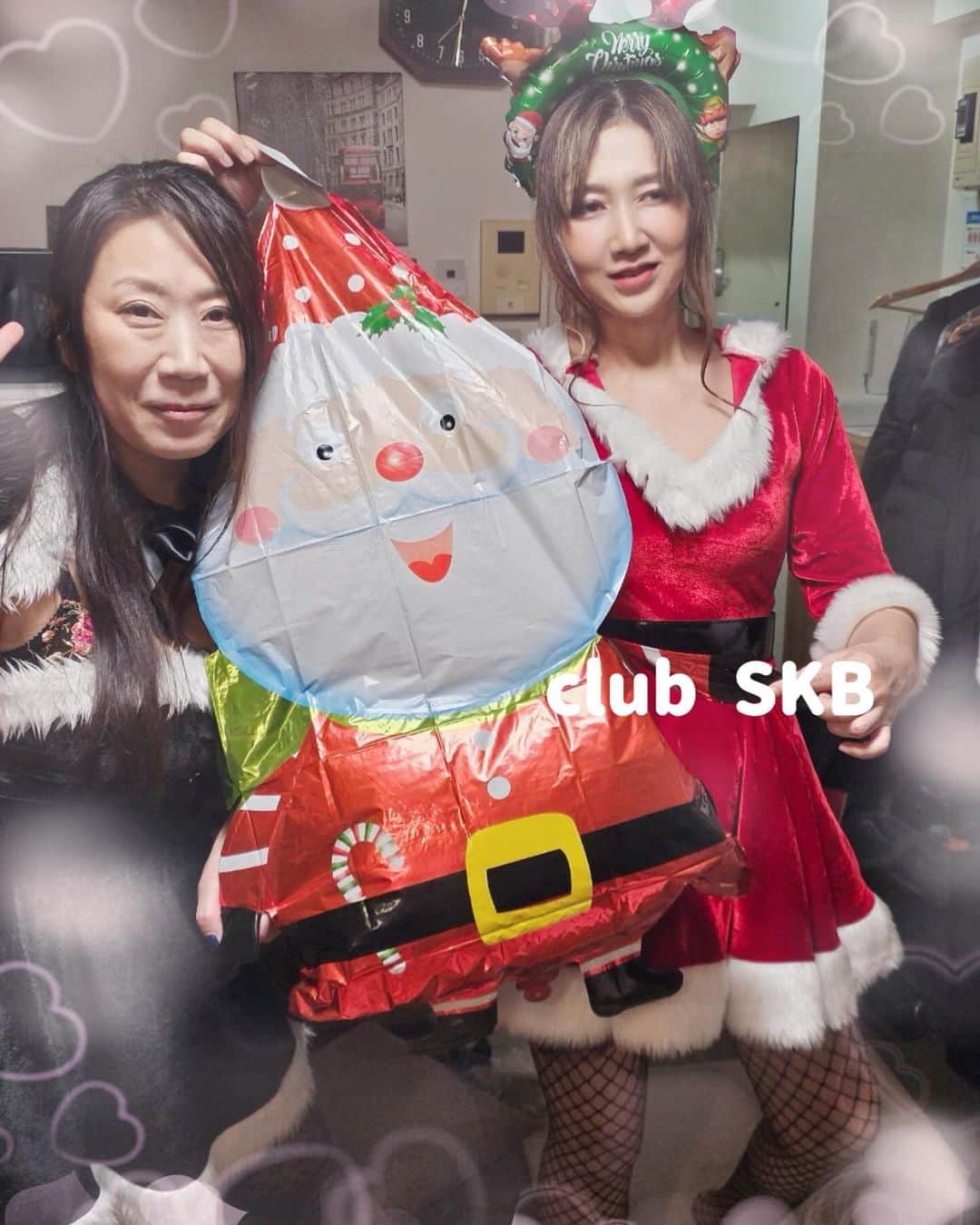 伊織涼子のインスタグラム：「🔶拡散希望🔶 #ブログ更新  １２/９☆ club SKB クリスマス鍋パ  http://blog.livedoor.jp/primary0923/archives/34281250.html  感謝を込めて #clubSKB  #伊織涼子  #島津かおる  #クリスマス編」