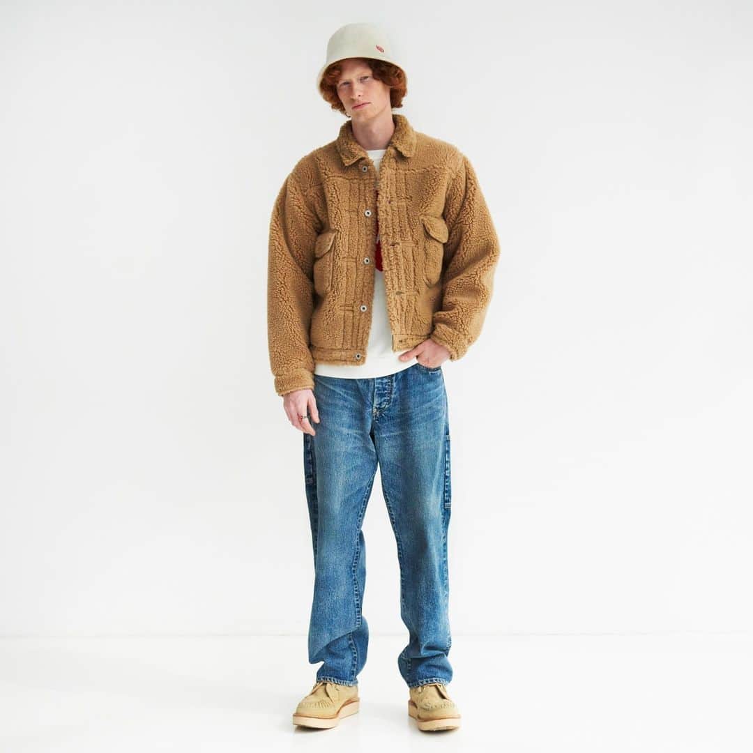 HUMAN MADEのインスタグラム：「These items listed below from HUMAN MADE Season 26 will be available from 11:00 am (JST) on Saturday, December 16th.  WOOL BLENDED BOA FLEECE WORK JACKET WOOL BLENDED BOA FLEECE DUFFLE COAT HEART SILVER BRACELET HEART SILVER NECKLACE HEART SILVER EARRING」