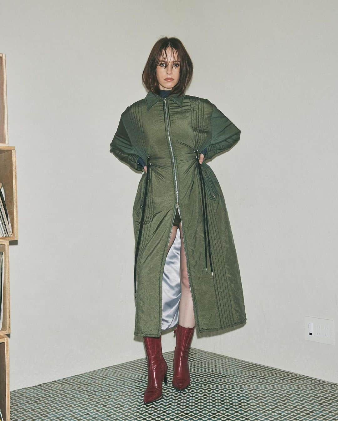 Juemiさんのインスタグラム写真 - (JuemiInstagram)「Double Drawstring Long Coat KHAKI ㅤㅤㅤㅤㅤㅤㅤㅤㅤㅤㅤㅤㅤ ダブルジップ仕様で お好きな位置で留めて ボトムや脚をちらっと魅せる 女性らしいスタイリングを楽しむことができます。 ㅤㅤㅤㅤㅤㅤㅤㅤㅤㅤㅤㅤㅤ #JUEMI」12月14日 11時52分 - _juemi_