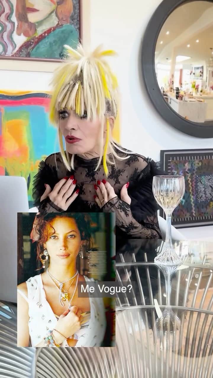 ベッツィジョンソンのインスタグラム：「We could listen to Betsey reminisce all day long. #BetseyJohnson #BetseyBabe」