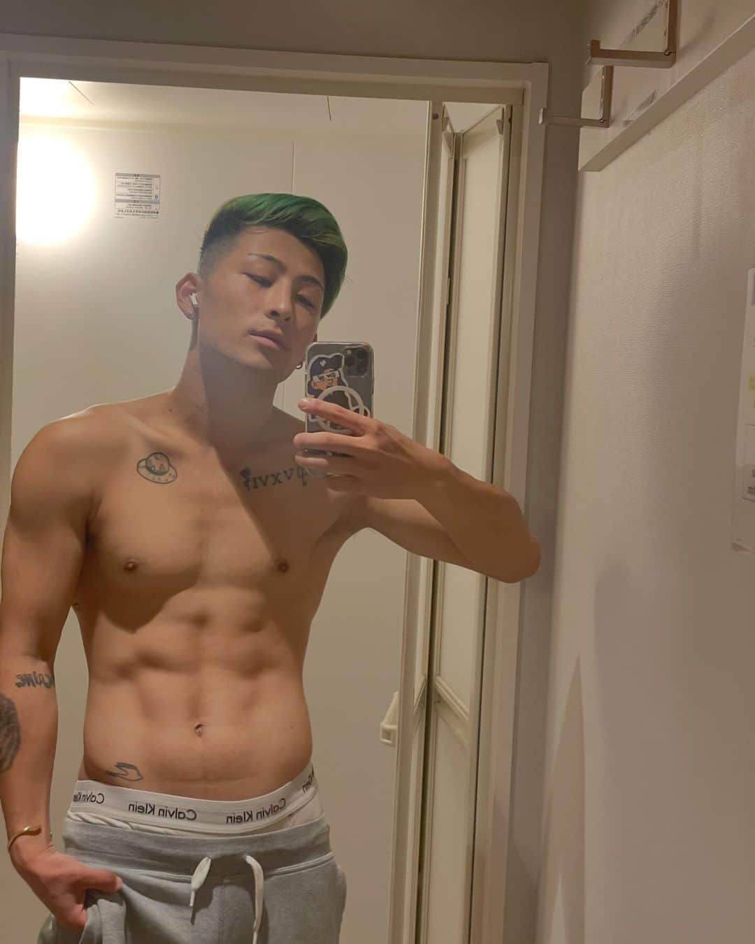 JustIn (ジャスティン)のインスタグラム：「食生活気をつけんとやなーーー」
