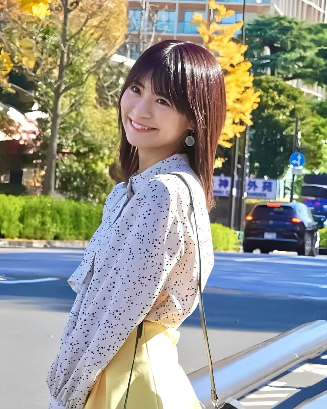 東條なつのインスタグラム：「銀杏並木ってキレイだよね💛」