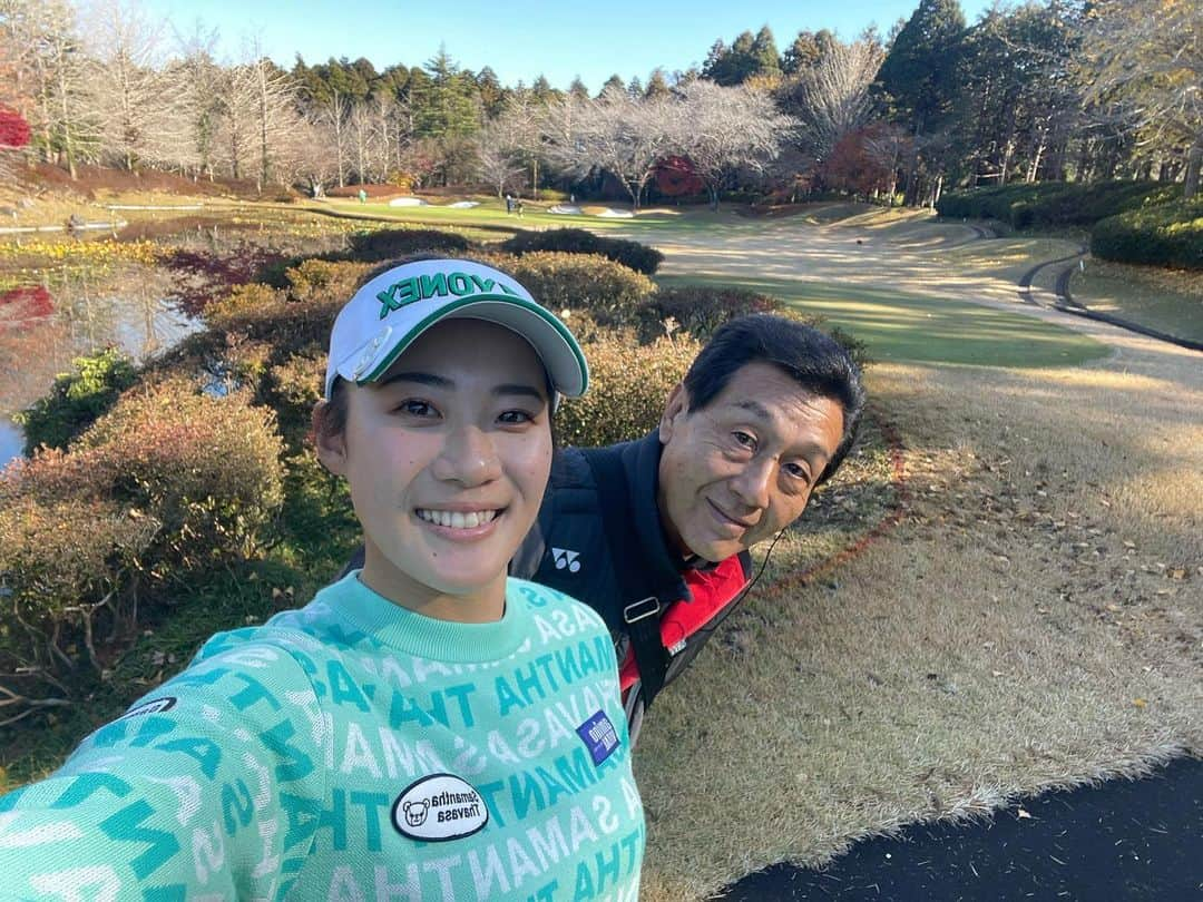 山口すず夏さんのインスタグラム写真 - (山口すず夏Instagram)「・ ヨネックスのイベントに行ってきました！ こういったイベントをヨネックスさんがやるのは初めてで、 遠方から来てくださったり、 天気にも恵まれて、沢山の方たちと触れ合うことができ、 とても楽しい1日になりました☺️ ありがとうございました💓💓  けどヨネックスぽい写真が全然なく、 2枚目はジュニアの頃お世話になってた児玉さんと😂 当日もずっと付いてくれていました☺️  ・ #ヨネックス #yonex #ゴルフ」12月14日 16時02分 - suzuka.yamaguchi