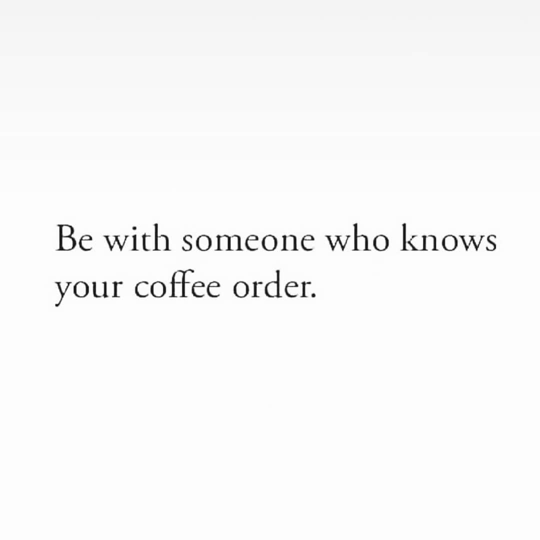 ケリー・ラザフォードさんのインスタグラム写真 - (ケリー・ラザフォードInstagram)「☕️😉」12月15日 2時43分 - kellyrutherford