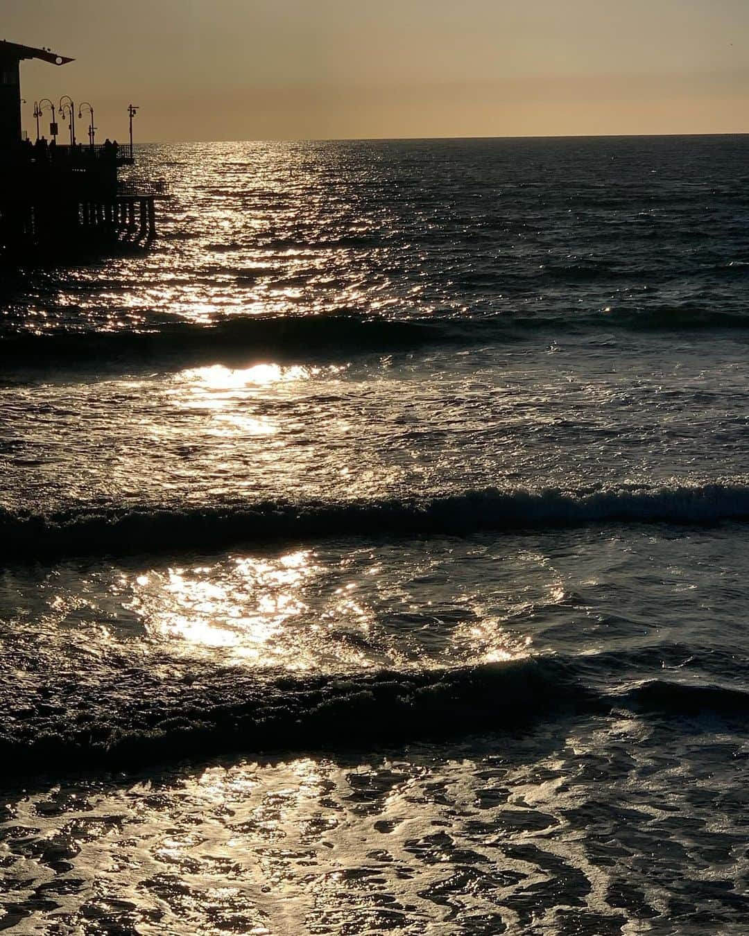 チェユラさんのインスタグラム写真 - (チェユラInstagram)「🌊  리프팅 받구 미국 오기를 잘했다.. 돌고돌아 3년만에 다시 찾은곳 시술 후부터 효과보였는데 점점 더 좋아지고있음 받고나서 하나도 안붓고,하나도 안아픈 진짜 리프팅 찐 맛집 추천 -♡︎ #아이비리프팅센터 #하이리프팅」12月14日 19時04分 - youra_ch0i