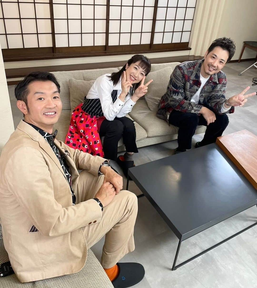 川田裕美さんのインスタグラム写真 - (川田裕美Instagram)「ytv『ピーチCAFE』の収録🍑 もう9年目！信じられない✨ なんか実家のような感じもありますね🤣」12月14日 19時16分 - hiromikawata163