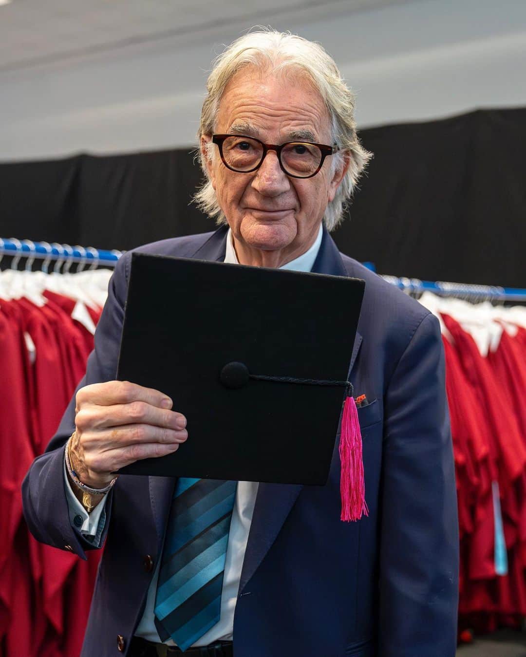 Paul Smithさんのインスタグラム写真 - (Paul SmithInstagram)「Yesterday, I visited my hometown of Nottingham to receive an honorary degree from @uniofnottingham for my contributions to fashion. This city is where my fashion journey began over 50 years ago, with our tiny three metre square shop, so I’m incredibly grateful for the university’s recognition. To celebrate, we customised a set of mortarboards in partnership with @edeandravenscroft, which will be donated to the university. Each one has a special Paul Smith twist, can you spot it?」12月14日 19時35分 - paulsmith