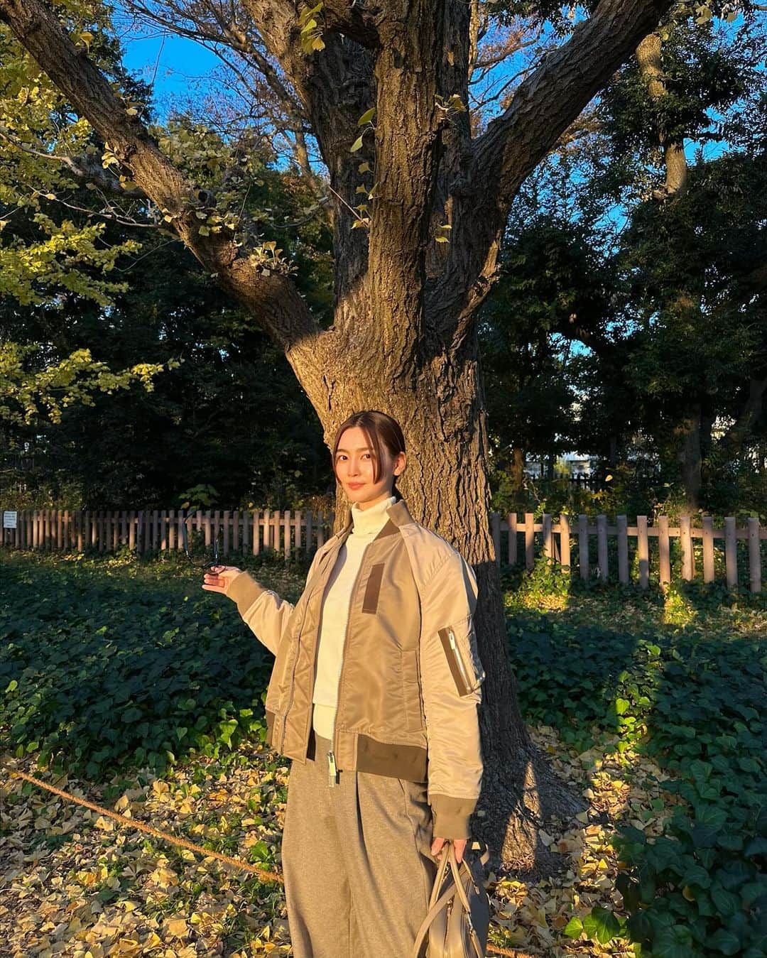 福吉真璃奈さんのインスタグラム写真 - (福吉真璃奈Instagram)「お散歩したいつか🐾」12月14日 19時43分 - new_fukumari
