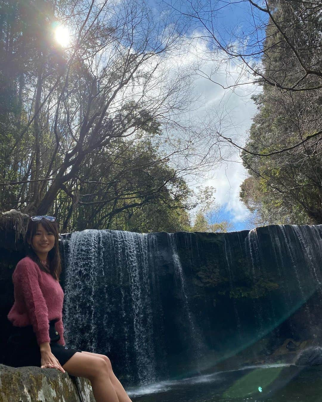 にゃんさんゴルフさんのインスタグラム写真 - (にゃんさんゴルフInstagram)「阿蘇火山が生んだ癒しの流れるカーテン🤟🍃  #熊本#熊本観光 #鍋ヶ滝#小国町#マイナスイオン」12月14日 19時51分 - miiiii0228