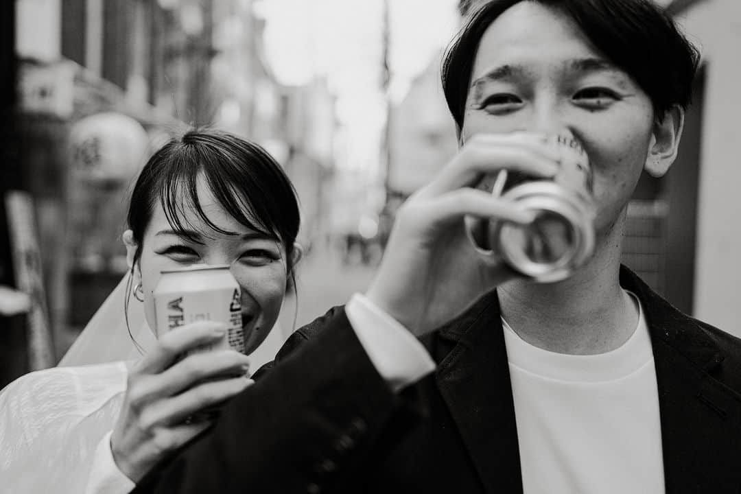 ラヴィ•ファクトリーさんのインスタグラム写真 - (ラヴィ•ファクトリーInstagram)「. Wherever you love, with loved one. Every single photo connects us to many lives.  —————— @fukuoka_laviephotography  Photographer: @kazuki_laviephotography  AREA:JAPAN,FUKUOKA #ラヴィファクトリー福岡 #福岡 ——————  @laviefactory #laviefactory #ラヴィファクトリー   家族写真>>> @laviecouleur_official  . #wedding #weddingphotography  #結婚写真 #ウェディング #ウェディングフォト #ロケーションフォト #前撮り #フォトウェディング #スタジオ撮影」12月14日 20時01分 - laviefactory