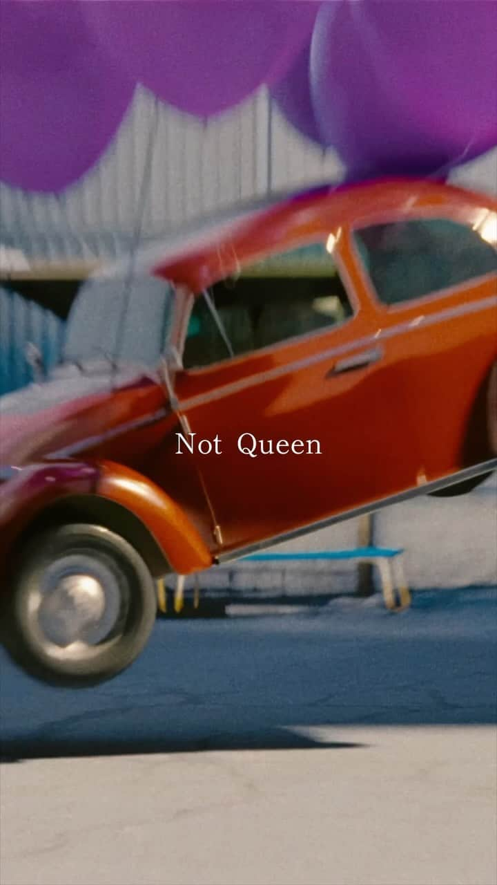 紫今のインスタグラム：「「Not Queen」MV公開&配信開始。 ・ ・ ・ ・ ・ ・ ・  #instagood #music  #オリジナル曲 #弾き語り女子 #弾き語り #シンガーソングライター #ギター女子 #beatmaker #singersongwriter #songwriter #songwriting #作曲 #dtm #dtmerと繋がりたい #musician #プレイリスト #おすすめ曲 #邦ロック #邦ロック女子 #邦ロック好きな人と繋がりたい  #作詞作曲 #logic #logicpro #reels #beat #japan #japananime #ボカロp」