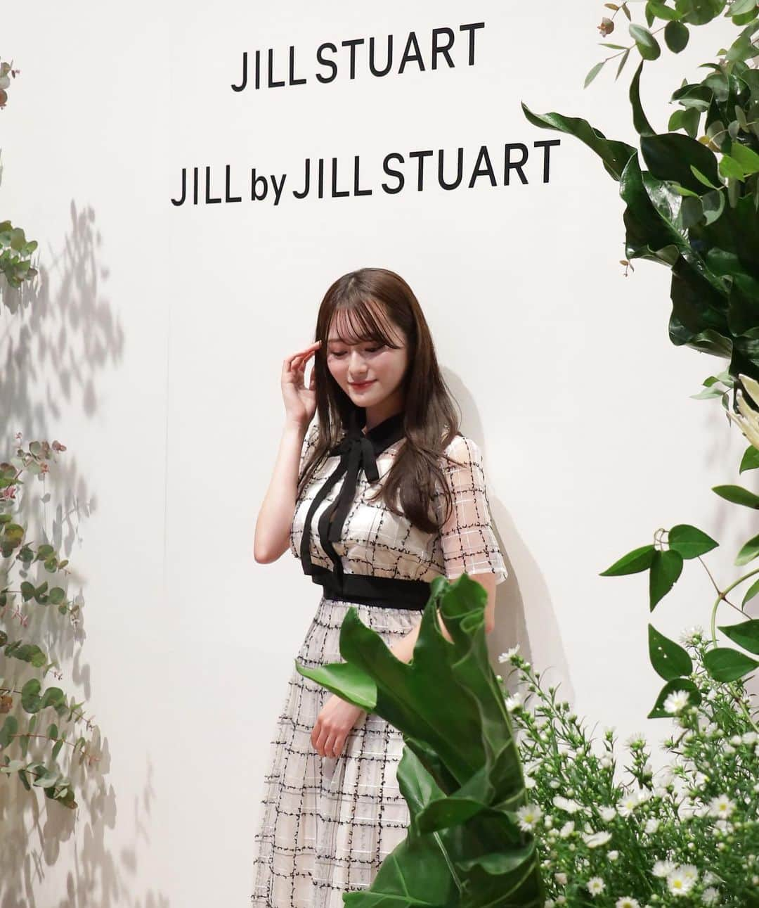 金城愛珠さんのインスタグラム写真 - (金城愛珠Instagram)「. JILL BY JILLSTUART SS Collection 🤍  春夏らしい可憐なデザインのお洋服がたくさんで今回もどれも可愛すぎました🕊️  オーダーしたお洋服届くの楽しみ💞  @jillbyjillstuart_official   #pr #JILL_24ss #JILLbyJILLSTUART #JILLby #ジルバイ #WJ_withJILLSTUART #JILLbyBASIC」12月14日 20時21分 - arisu_kanaki