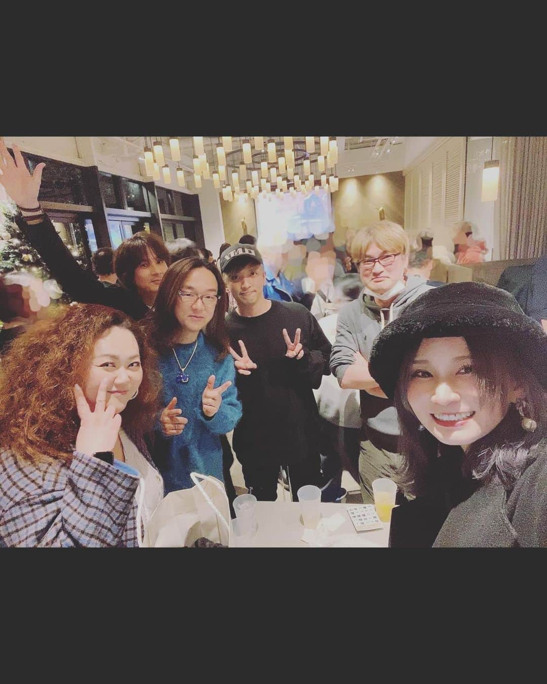 YURIさんのインスタグラム写真 - (YURIInstagram)「about last night…it’s a wrap! 関わらせて頂き有難うございました🎤 そしてお疲れ様でした✨✨✨  The SEGA Sonic Frontiers team The SEGA saga continues…  #sonicfrontiers #sega」12月14日 20時24分 - divafreshyuri