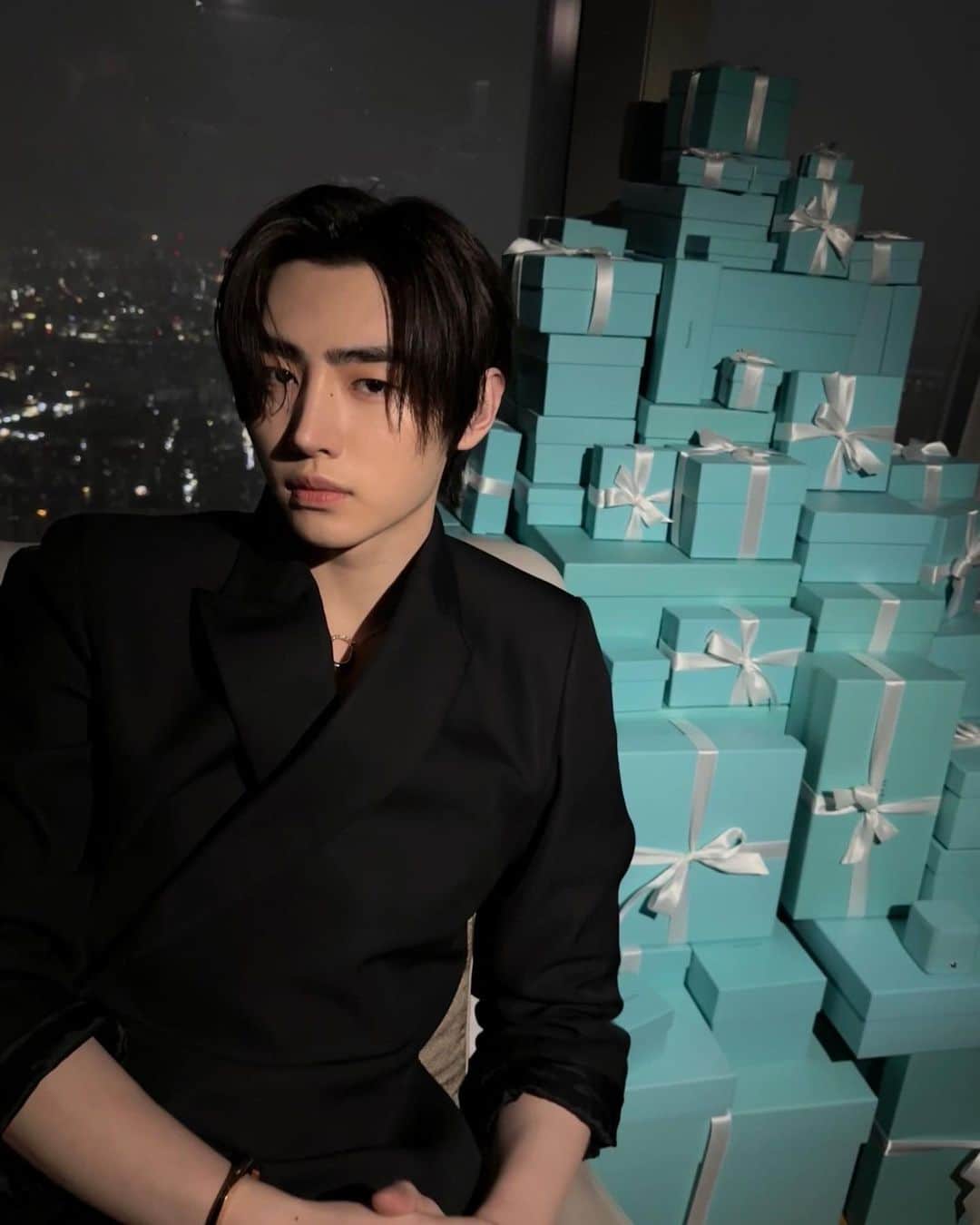 ENHYPENさんのインスタグラム写真 - (ENHYPENInstagram)「💍 💍 💍 #TiffanyHouseofICONs #티파니앤코 #티파니하우스오브아이콘  @tiffanyandco」12月14日 20時52分 - enhypen
