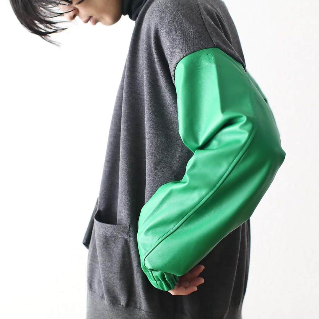 wonder_mountain_irieのインスタグラム：「_  stein / シュタイン “LEATHER SLEEVES HIGH COUNT KNIT CARDIGAN” ¥ 90,200- _ 〈online store / @digital_mountain〉 https://www.digital-mountain.net/ _ 【オンラインストア#DigitalMountain へのご注文】 *24時間受付 *14時までのご注文で即日発送 tel：084-973-8204 _ We can send your order overseas. Ordering procedure details can be found here. >>http://www.digital-mountain.net/html/page56.html  _ #stein #シュタイン _ 実店舗：@wonder_mountain_ #WonderMountain  〒720-0043  広島県福山市船町2-23 JR 「#福山駅」より徒歩10分 #ワンダーマウンテン #japan #hiroshima #福山 #福山市 #尾道 #倉敷 #鞆の浦 近く _ WOMEN/GOODS： @hacbywondermountain _」