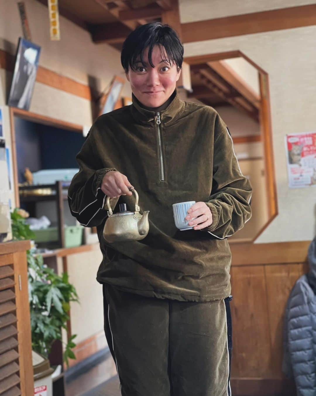 鈴木杏さんのインスタグラム写真 - (鈴木杏Instagram)「おしゃれジャージを買ったはずなのに、なぜか劇団の研修生になってしまうのなぜ？」12月14日 20時58分 - anne.suzuki.official