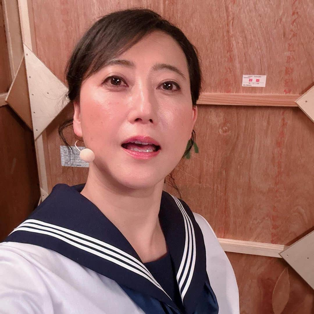 水谷千重子さんのインスタグラム写真 - (水谷千重子Instagram)「友近ちゃん！本日の舞台無事終了しました👏👏👏 観に来てくださった皆様ありがとうございました🙇 今日も色んな人格になりました🤣　 明日はシンラジオとTBSオオカミ少年ね！ シンラジオゲストはガンバレルーヤちゃんよ😍 #舞台 #シンラジオ #セーラー服」12月14日 21時26分 - mizutanichieko