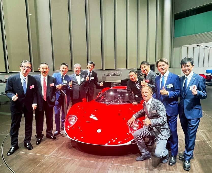 松田次生のインスタグラム：「鈴鹿の走行後、日産グローバル本社ギャラリーへ👍 「日産自動車創立90周年記念レセプション」が行われ、モータースポーツ関係者も招待されました。  90周年おめでとうございます🙇‍♂️  100周年に向けて、これからも💪  ＃NISSAN   #NISMO　 ＃日産モータースポーツ ＃日産90周年」