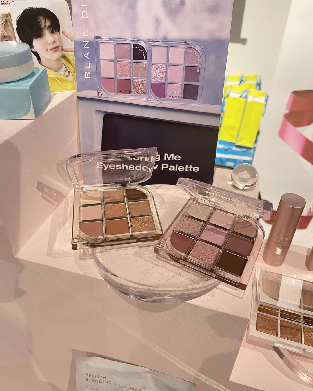 歩花さんのインスタグラム写真 - (歩花Instagram)「NUGU×B the B SEOUL-BEAUTY POP UP I 一足先に行ってきました！  12月15日〜12月17日表参道で開催されてます🙆‍♀️ 先着giftやフォローgiftもあるのでぜひ気になる方は行ってみてください♡  OMOTESANDO MUSEUM 東京都港区青山3丁目18-19  たくさんのコスメブランドが揃っていて、キラキラでワクワクしました...⭐️ とっても楽しかったです！  Abibさんハズレなしくじもやってて面白かったですᵔ ᵕ ᵔ  参加ブランド🇰🇷 @dalba_japan  @abib.japan  @lalarecipe.jp  @skin1004_japan  @klairs.jp  @flynn.japan  @keybo_jp  @romand_jp  @blancdiva_japan  @lamuse.japan   @nugu__official  @nugu_beauty  @unin.agency  @copter_h_   #nugu #popupstore #cosme #pr」12月14日 21時44分 - honoka_0714_