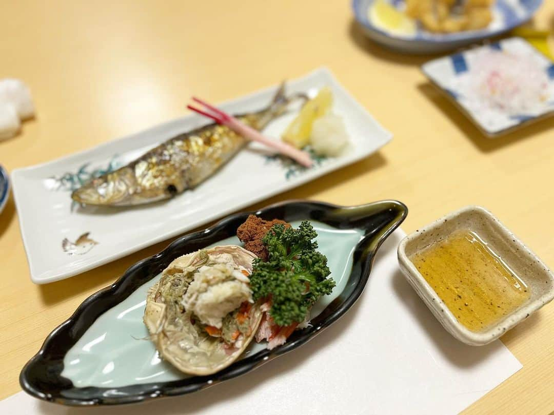 中川真依さんのインスタグラム写真 - (中川真依Instagram)「. 久々のまるちゃん🍣🤭✨  控えめに言って最高でした〜🤤🍺💕  #小松市 #寿司好き #最高 #ビール片手に #娘はのりとご飯😂 #ごちそうさまでした」12月14日 22時22分 - maimai.47