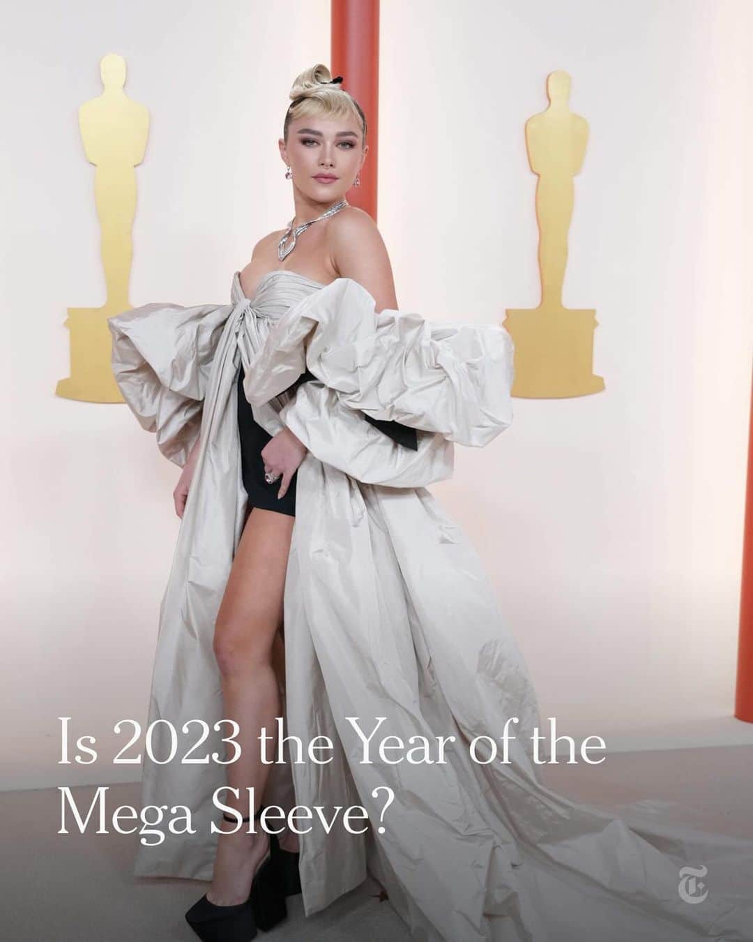 New York Times Fashionさんのインスタグラム写真 - (New York Times FashionInstagram)「Forget the power shoulder: 2023 was the year of the power sleeve. No matter the exact style — puffed, bishop, fluted, belled, leg o’ mutton, statement, mega, dramatic — all that really mattered was that it was big.  Style watchers began talking about a sleeve sweep at the end of 2022, and by Oscar time, sleeve mania could be seen on the red carpet. Florence Pugh wore a palatial puff-sleeve Valentino taffeta robe atop shorts, Jessie Buckley donned a Shakespearean-sleeve, black-lace gown by Rodarte and Mindy Kaling had a white Vera Wang dress with detachable gauntlets-cum-sleeves.  What makes dramatic sleeves so popular? Learn more about the sleeve trend from @vvfriedman at the link in our bio. Photos by Schiaparelli, Kessler Studio, @vnina and @poupayphoto」12月14日 22時38分 - nytstyle