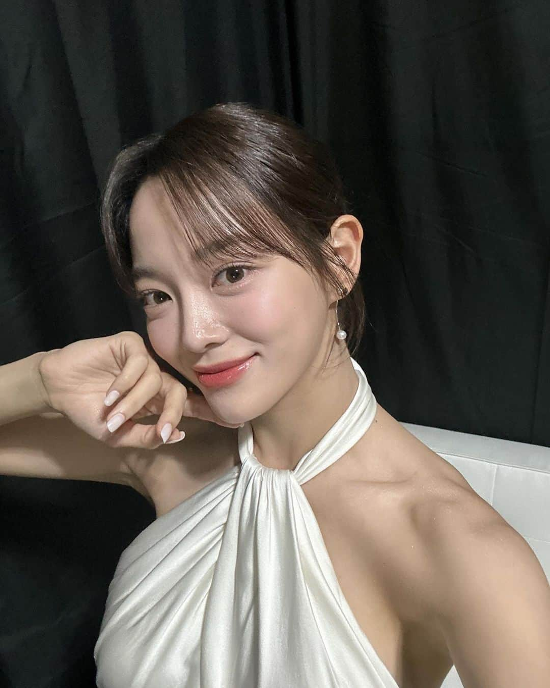 キム・セジョン（Gugudan SeMiNa）さんのインスタグラム写真 - (キム・セジョン（Gugudan SeMiNa）Instagram)「AAA @starnewskorea」12月14日 23時14分 - clean_0828