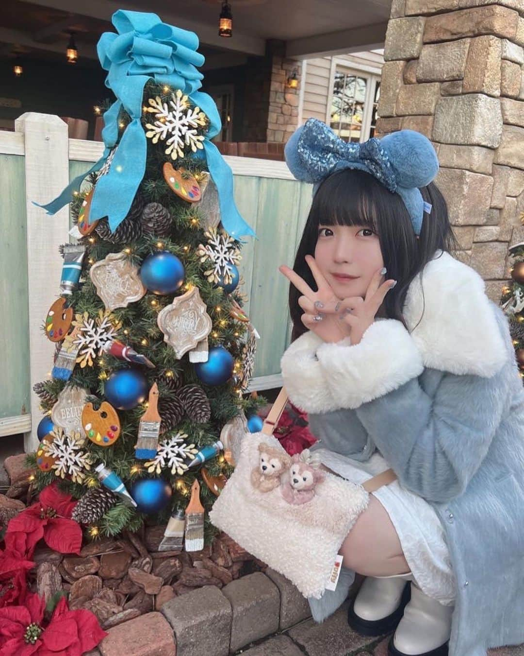 みぽたぽたさんのインスタグラム写真 - (みぽたぽたInstagram)「クリスマスばーじょんの水色みぽちゃん˘- ̫-˘」12月14日 23時33分 - mipochan.jp