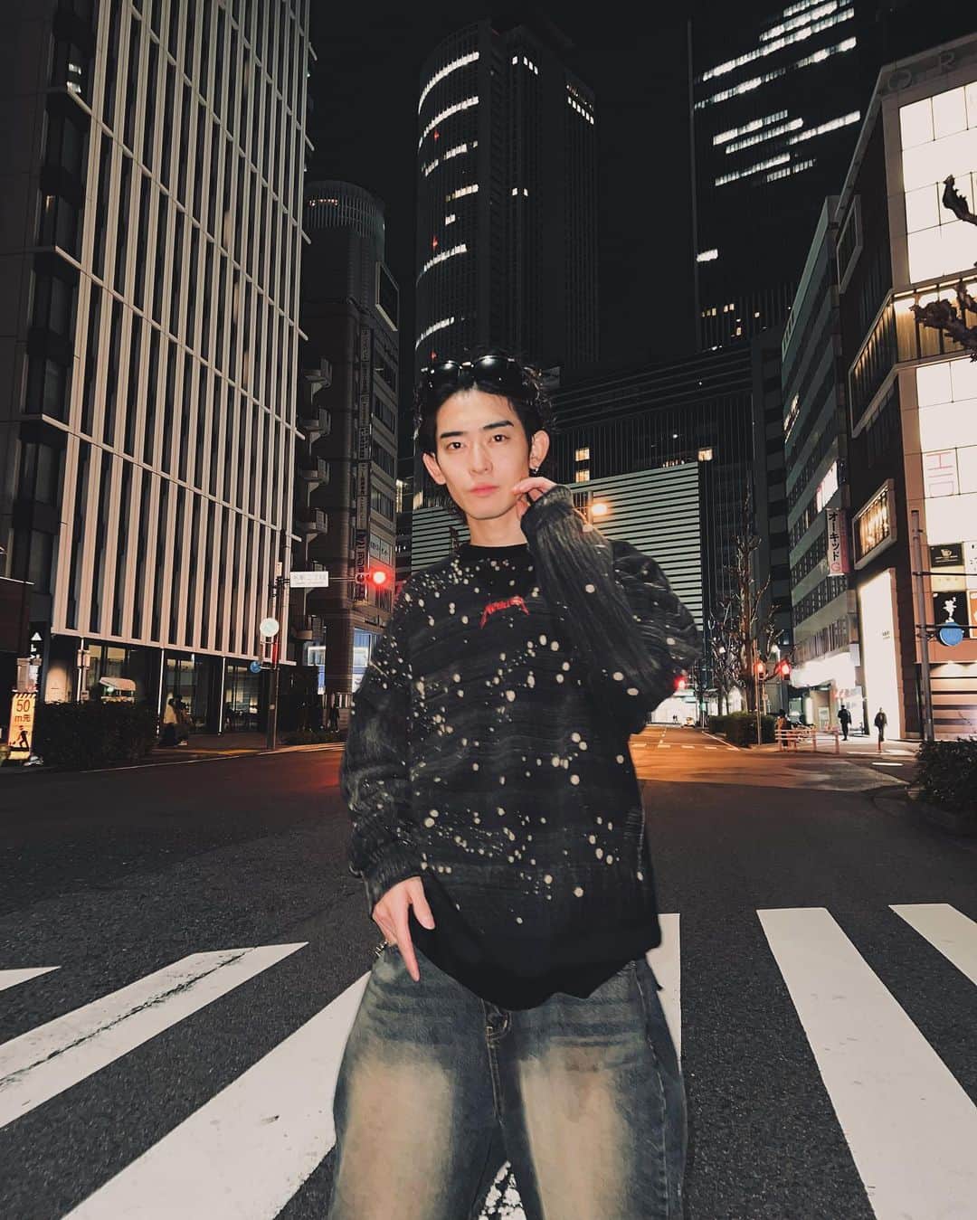 鈴村梨公さんのインスタグラム写真 - (鈴村梨公Instagram)「todays fashion & highlight.  #ヘアセット　 #メンズスタイリング　#センターパート #センター分け  #ナチュラルヘア　#ファッション #ootd #fashion #メンズパーマ #ツイスパ　#ツイストスパイラル　#メンズ髪型　 #髪型メンズ　#メンズカラー　#美容師　 #名古屋美容師 #goald名駅店　#美容学生　 #menshair  #メンズサロン  #GOALD」12月15日 0時22分 - rikustagram_11